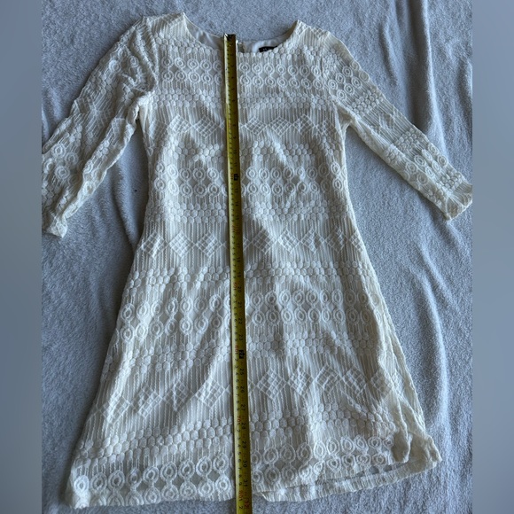 White Lace Dress Size M - Picture 3 of 5